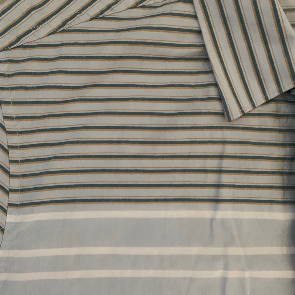 Perry Ellis button down - Picture 4 of 5